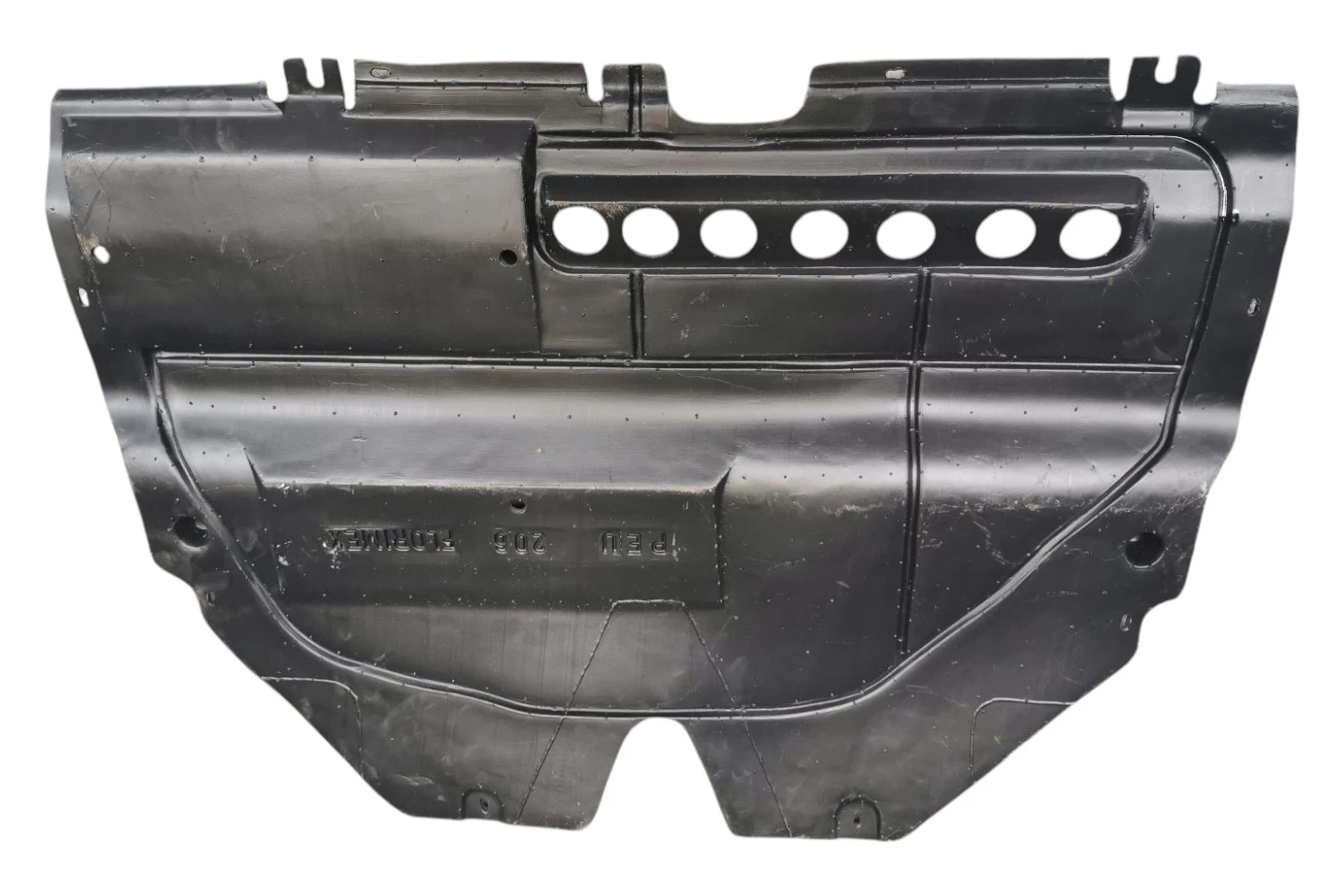 Isolatieplaat onder motor (C140CC)