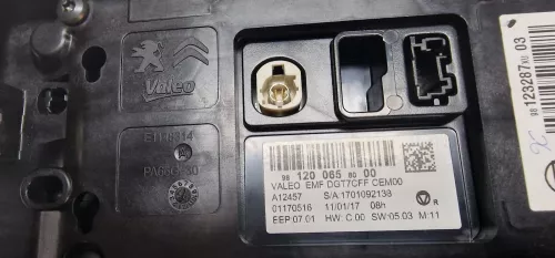  C367EQ - MULTIFUNCTIONEEL TOUCHSCREEN DISPLAY/ +NAVI/ VALEO (C367EQ)