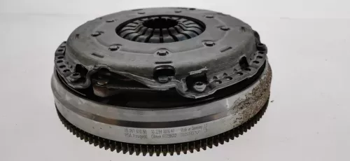 T9/ B 1.2 12V HNY HN02 EB2DTS THP TURBO/ SACHS 102294001647