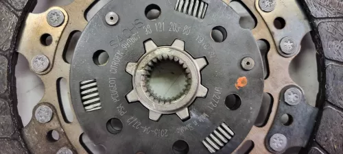 T9/ B 1.2 12V HNY HN02 EB2DTS THP TURBO/ SACHS 102294001647