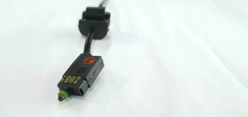 PLURIEL RECHTS MICROSCHAKELAAR BIJ DAKSCHARNIER/ 32CM DRAAD/