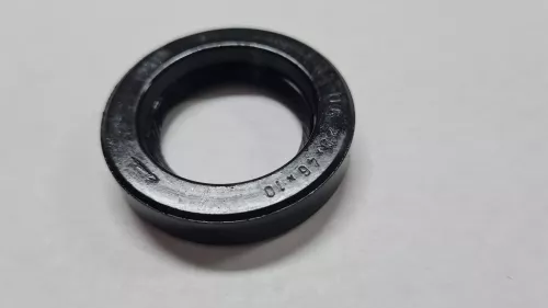 KEERRING/ NOKKENAS/ VLIEGWIELZIJDE/ 46X29X10/ ZIE 080706